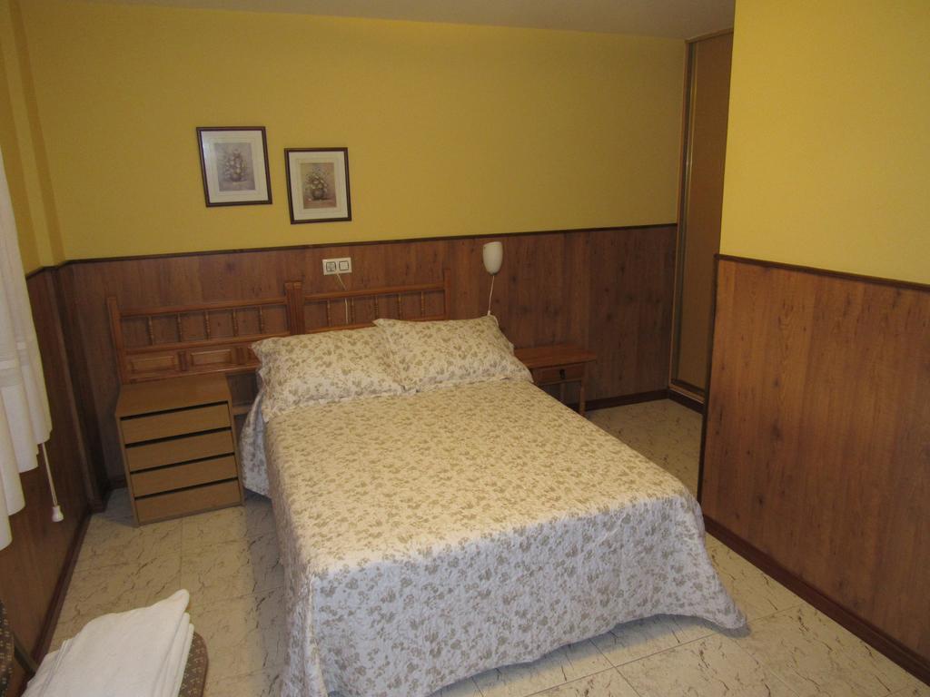 Hostal Restaurante El Abuelo Тробахо-дель-Камино Экстерьер фото