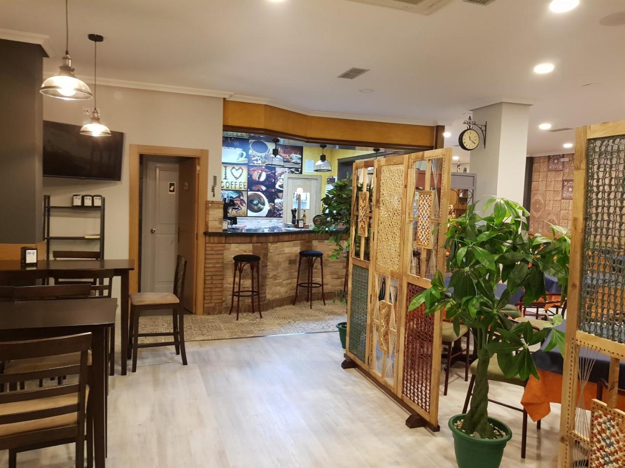 Hostal Restaurante El Abuelo Тробахо-дель-Камино Экстерьер фото